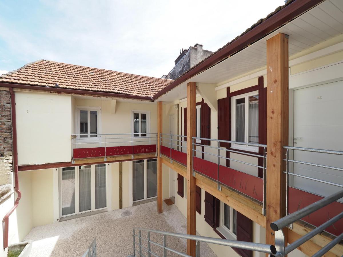 Stylish Sunrise : T3 Lumineux Au Coeur De Pau Apartment Exterior photo